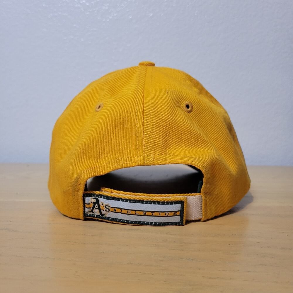 Vintage Oakland Athletics Snapback Hat Rare Embroidered Brim Genuine MLB Merch - Picture 4 of 11